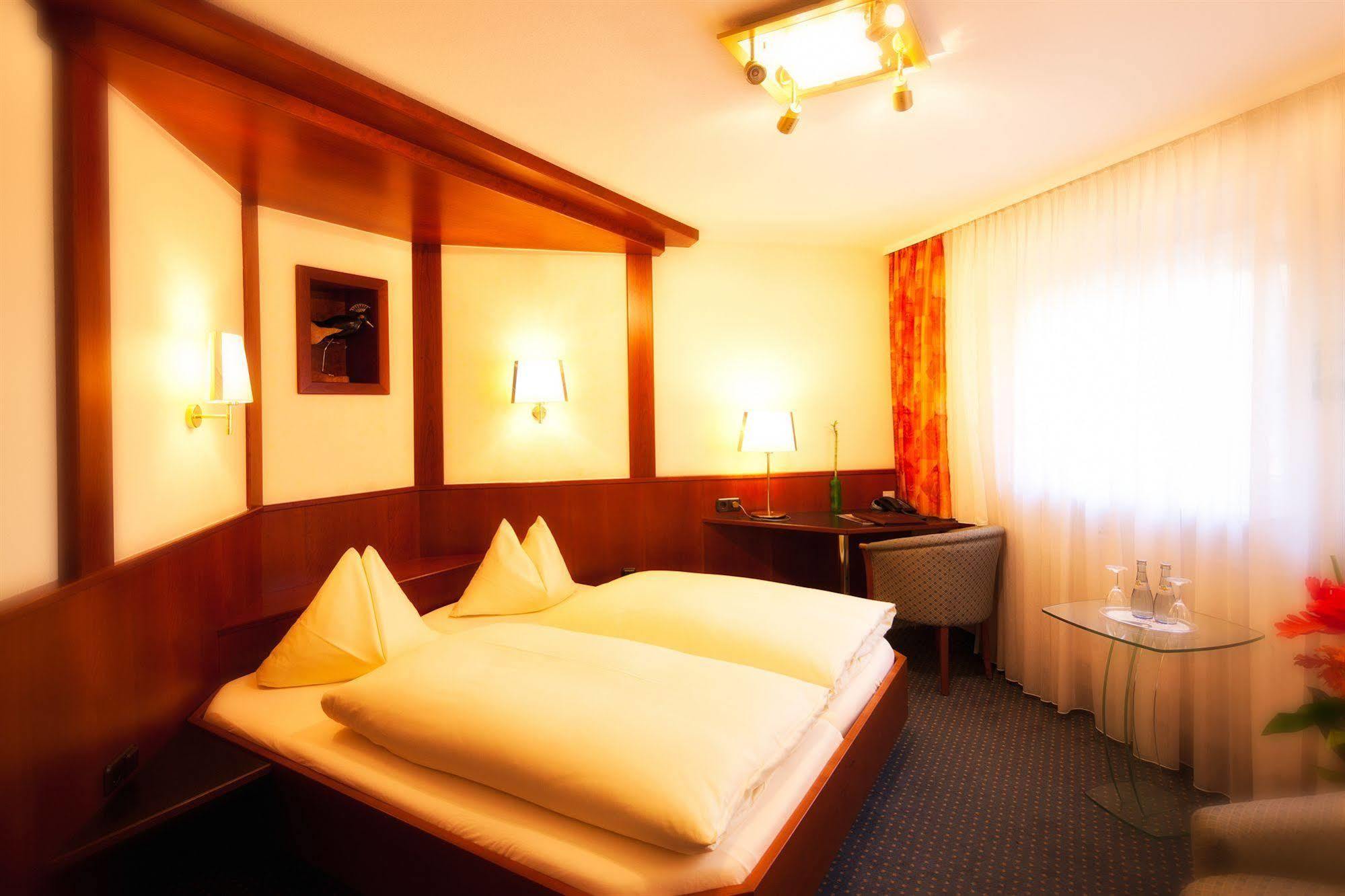Hotel Azenberg 4*